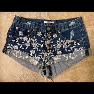 Women’s medium embroidered shorts